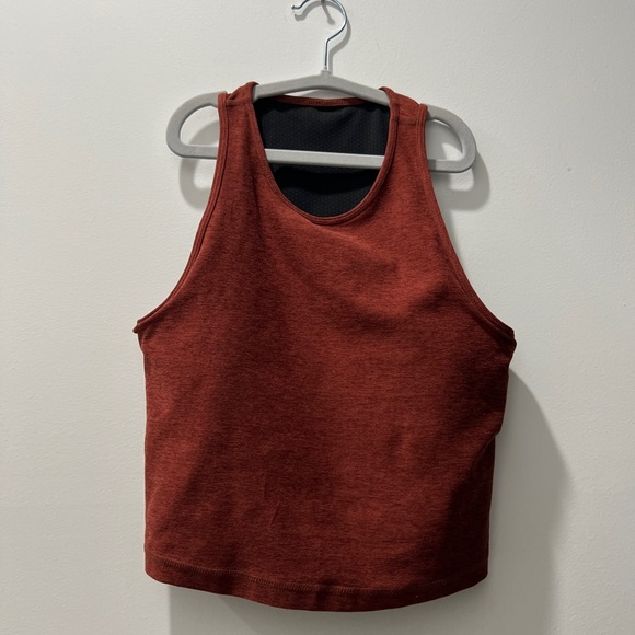Vuori S elevation Pylo Tank Top with bra brick heather - Picture 2 of 4